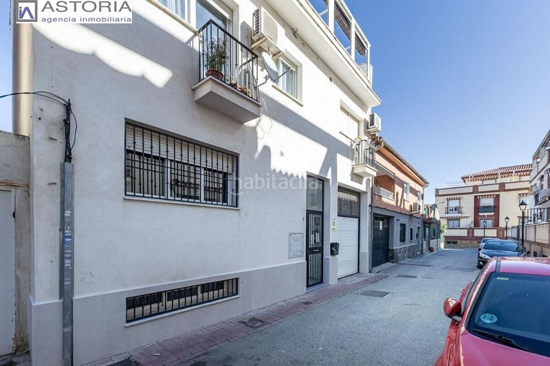 Foto 5402e2e5-dd12-4d87-8664-01f69f1e7970. Àtic amb aparcament a Ogíjares