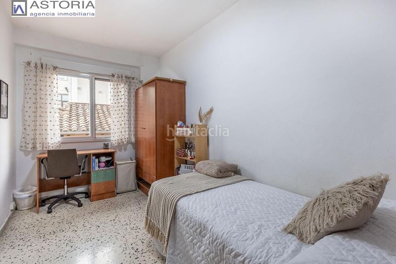 Foto 50a2f814-d60c-4deb-84d3-167618cfc15c. Pis a Centro - Sagrario Granada
