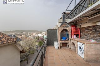 Flat  Calle maestro noguerol. Semiático con terrazasolárium en barrio de monachil  garaje  tra