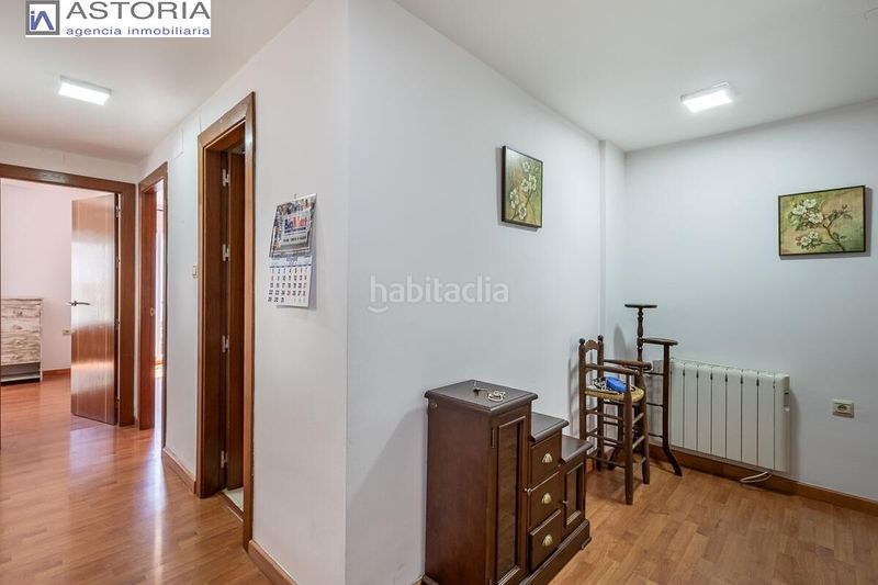 Foto 46884c1b-65cd-4a0e-949b-a8ef3ca551d0. Flat with heating parking in Barrio de la Vega Monachil