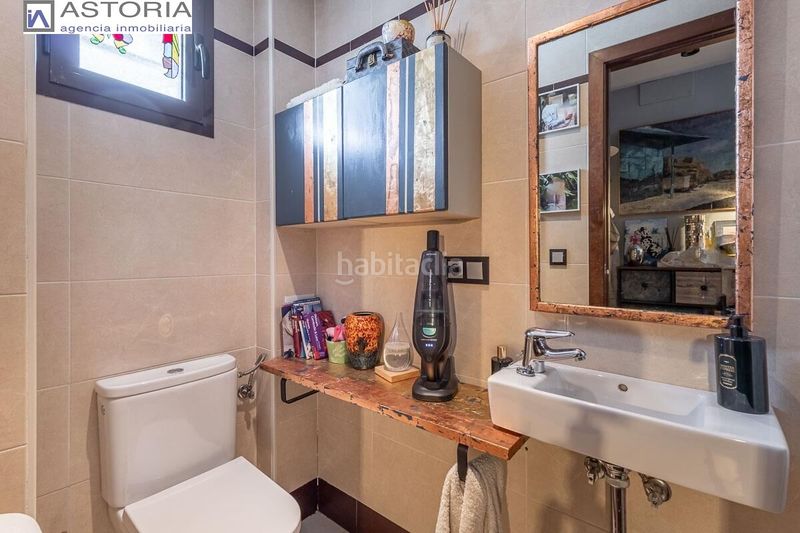 Foto 1f15ea4a-d0ef-404c-9951-bf2c8593d838. Casa aparellada amb calefacció aparcament piscina a Monachil