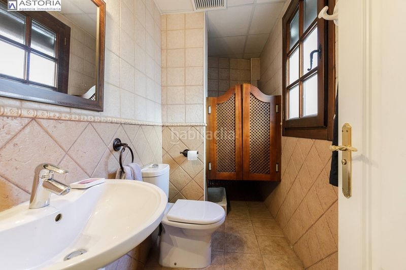 Foto 04e4fe3c-3dbf-4d64-9416-4e9b94fe205b. Casa aparellada amb calefacció aparcament a Barrio de Albaicín Granada