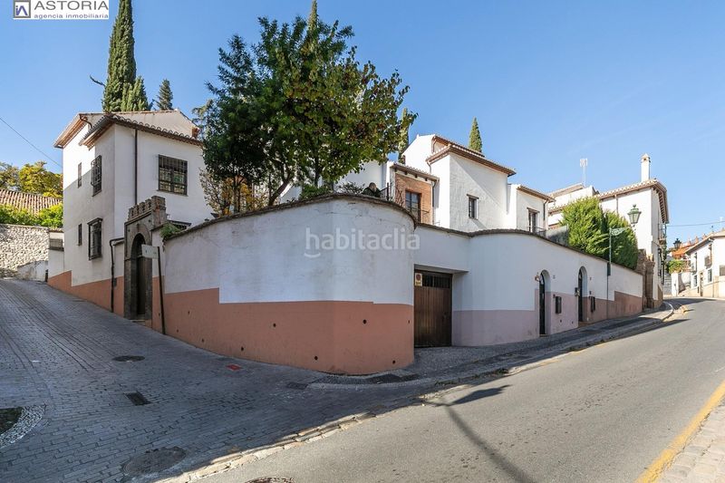 Foto 0e311f39-0170-4405-a83b-d4e46e0103e6. Casa aparellada amb calefacció aparcament a Barrio de Albaicín Granada