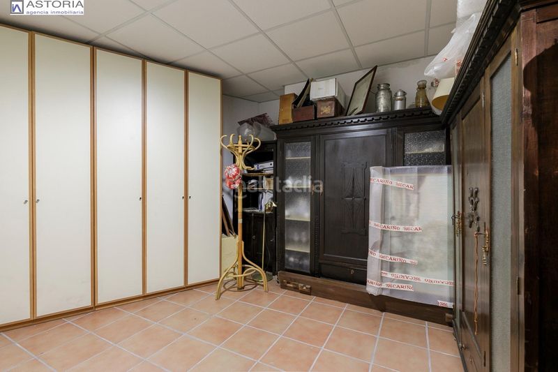 Foto 2a6fe555-d107-4006-af34-4753235ce0a1. Casa aparellada amb calefacció aparcament a Barrio de Albaicín Granada