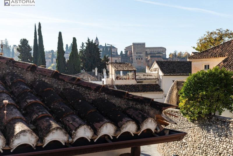 Foto b663b360-912a-4113-b991-2e36f787bb55. Casa aparellada amb calefacció aparcament a Barrio de Albaicín Granada