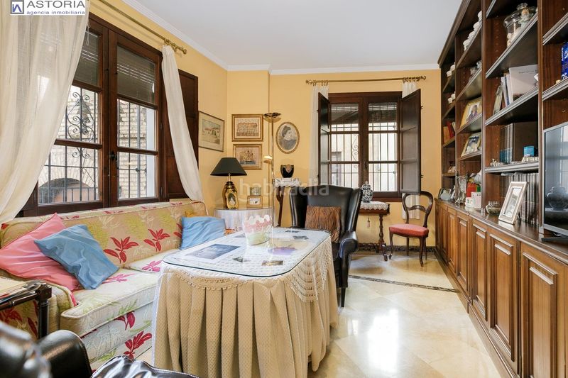 Foto ea2cabe8-4e6f-4cf8-ba7a-d4ef015f6a70. Casa aparellada amb calefacció aparcament a Barrio de Albaicín Granada
