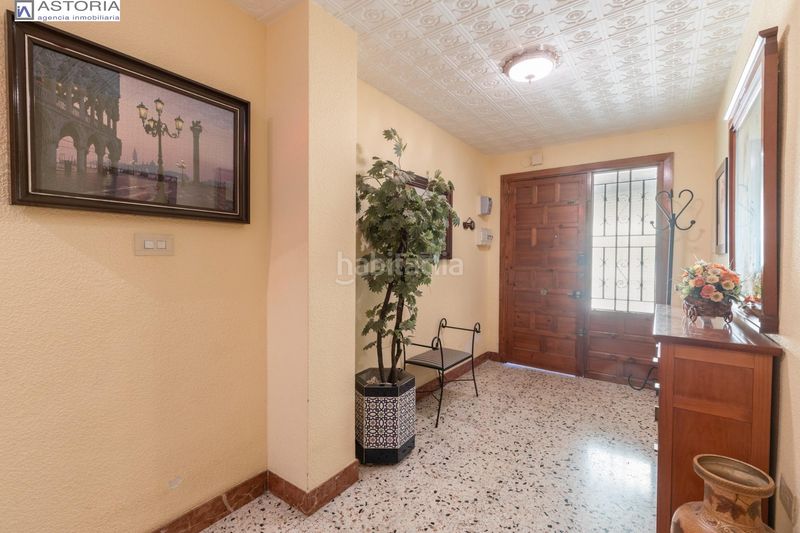 Foto 77984289-eb0d-4dcf-b631-041604a69426. Casa amb aparcament a San Miguel Armilla