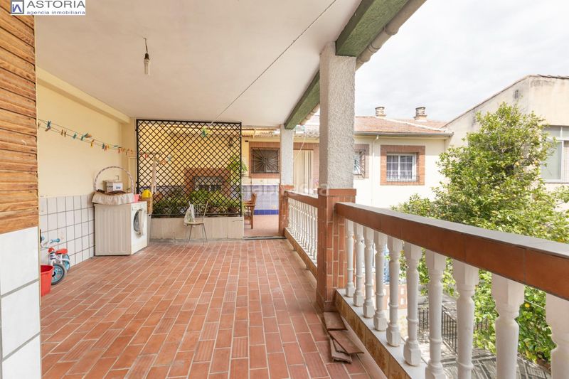 Foto 86a83feb-f39b-42ef-8916-8098a3da167f. Casa amb aparcament a San Miguel Armilla