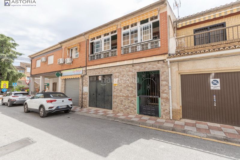 Foto ca24715f-7863-4e2a-8f11-1500356f2a0b. Casa amb aparcament a San Miguel Armilla