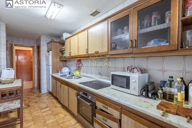 Foto 528d02c7-8413-4268-869f-94a12d731216. Pis amb calefacció aparcament a San Francisco Javier Granada