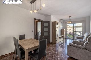 Pis  Paris. Piso con garaje en albolote
