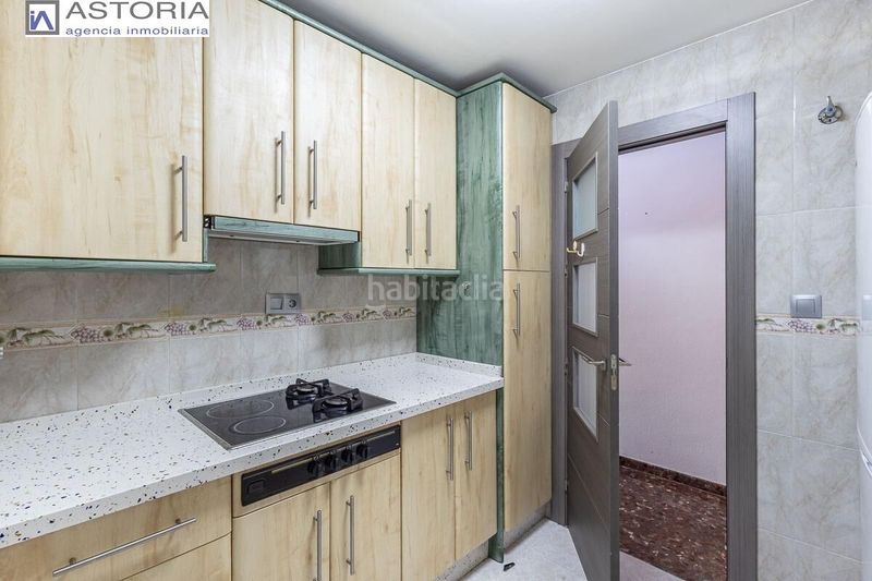 Foto 9e7ae61d-9386-4256-bd44-88732b115e53. Pis amb aparcament a Albolote