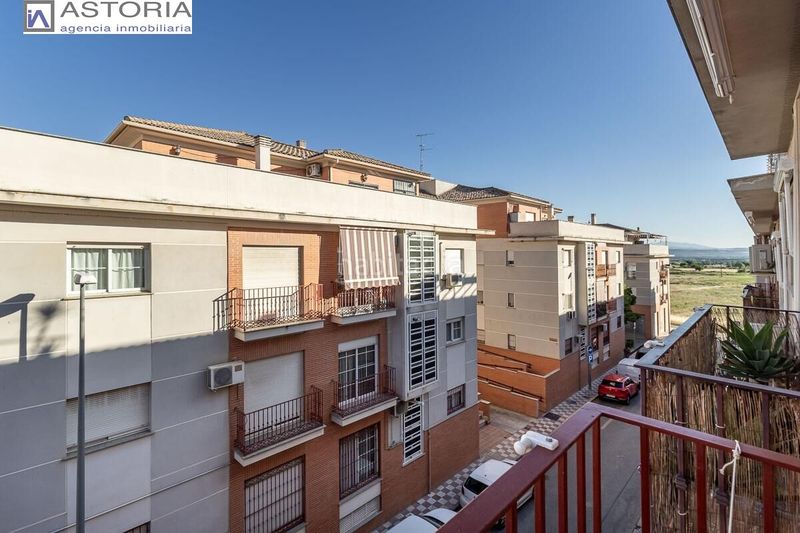 Foto ca83a799-4af9-4c60-a5b5-b1af75a682c3. Pis amb aparcament a Albolote