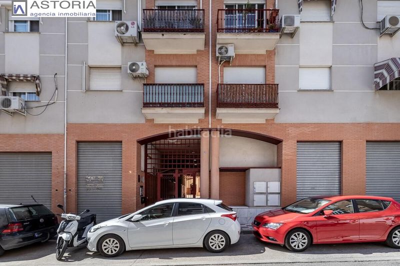 Foto da2e4cdf-a071-40da-8e44-0d96b2448fb0. Pis amb aparcament a Albolote