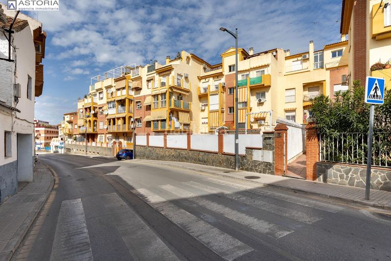 Foto ce11a3a6-684c-4843-a2c5-75987d7fa8c1. Dúplex oportunidad ! duplex en Gójar