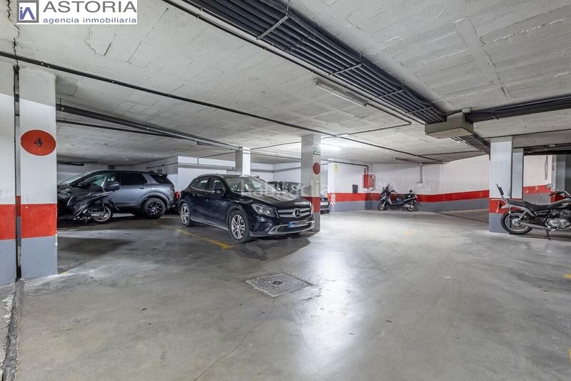 Foto d56cbea7-94c3-4b9f-b4e2-f303f20316b5. Posto auto in San Miguel Armilla