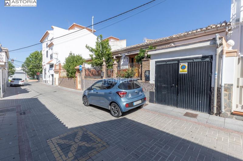 Foto 3dd66ec0-f008-4648-abb1-d1609ec243a6. Casa amb aparcament a La Zubia Ciudad Zubia (La)
