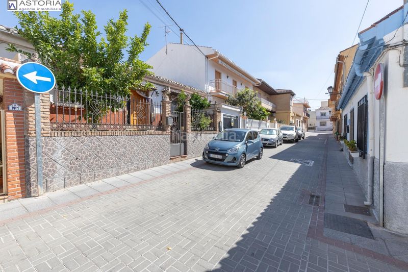 Foto 7b368ec1-568b-4130-bd66-ea2c151a8be4. Casa amb aparcament a La Zubia Ciudad Zubia (La)