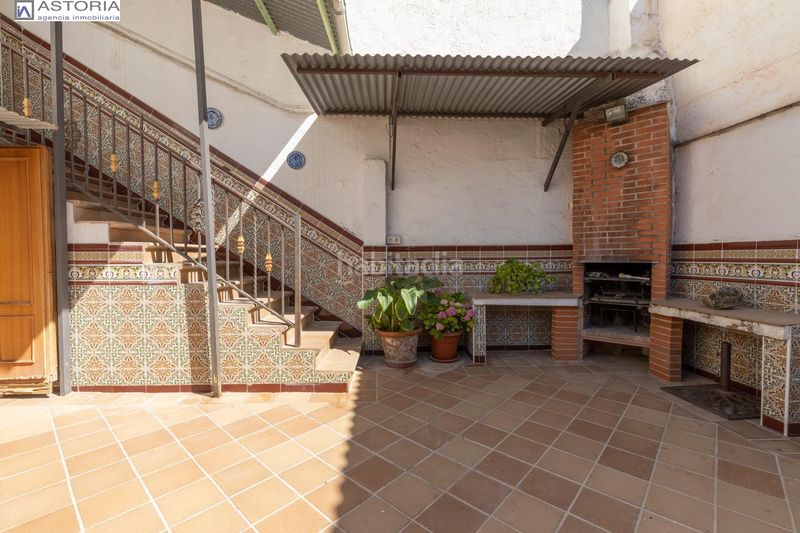 Foto a59d3fb7-bd19-4799-8432-007724937620. Casa amb aparcament a La Zubia Ciudad Zubia (La)