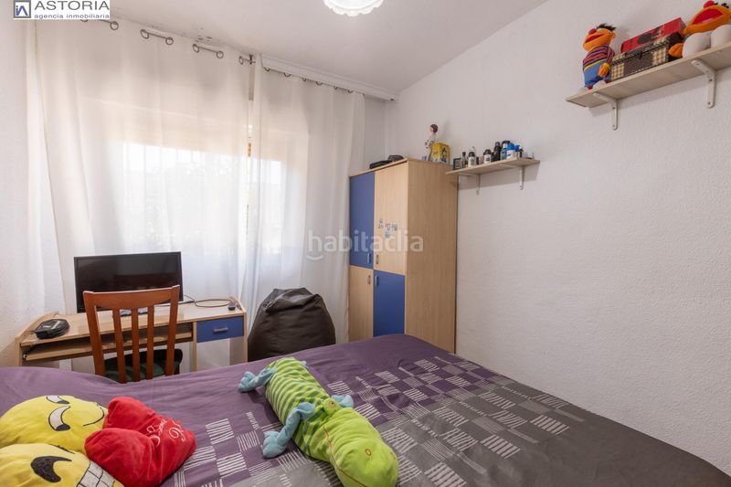 Foto a9aae203-edb0-49d8-8698-54bda9189a27. Casa amb aparcament a La Zubia Ciudad Zubia (La)