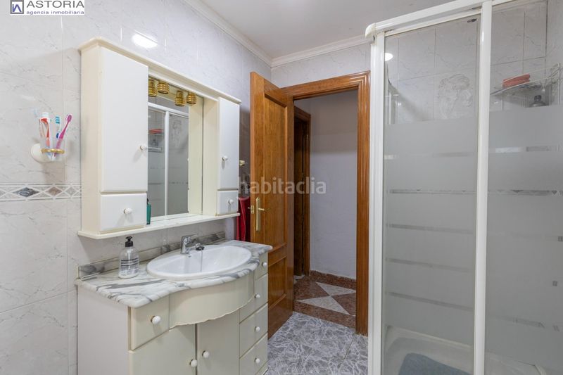 Foto c7d87186-92a6-4d1a-a9b9-e72c69d58fde. Casa amb aparcament a La Zubia Ciudad Zubia (La)
