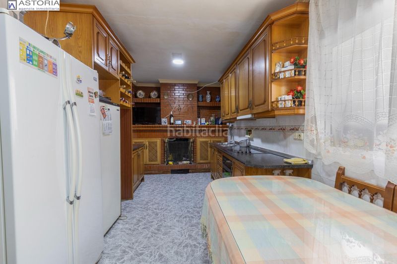 Foto d5f1b72e-3d3d-4f20-997e-489a8e384021. Casa amb aparcament a La Zubia Ciudad Zubia (La)