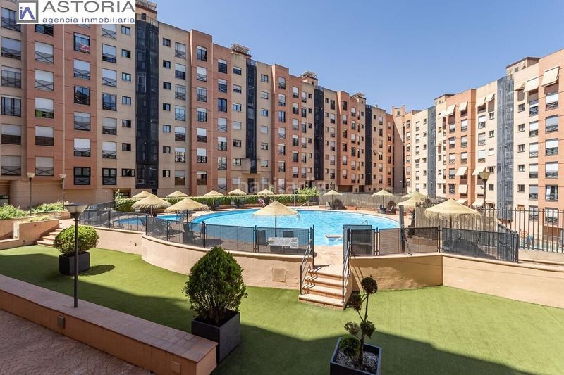 Foto 6d28ca6d-6c36-4690-8563-9348e62dc586. Pis amb calefacció aparcament piscina a Cerrillo de Maracena - Periodistas Granada