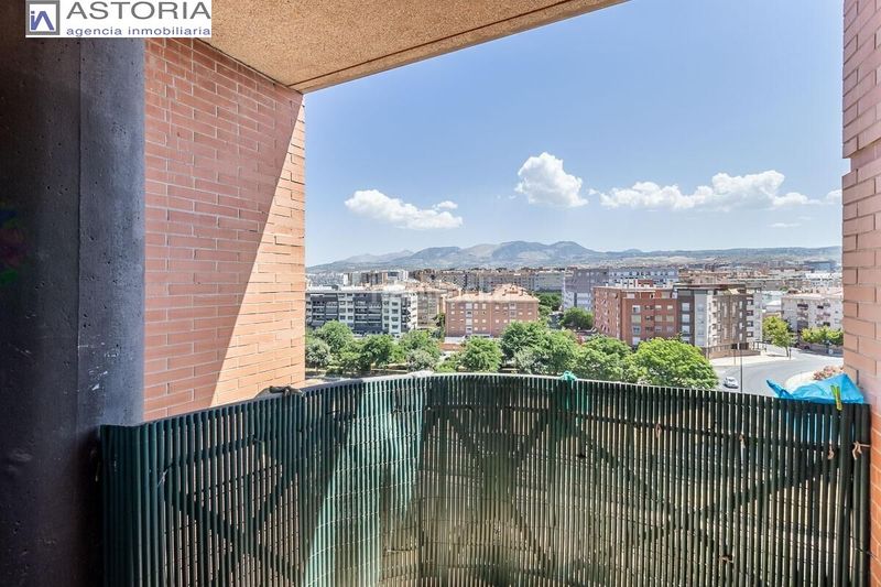 Foto ed1b8b8b-fdb1-4a79-84c8-4f0f1f319240. Pis amb calefacció aparcament piscina a Cerrillo de Maracena - Periodistas Granada
