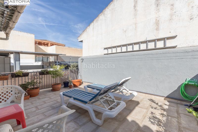 Foto 7eb07045-0452-4d30-83d8-88b2b1639656. Casa aparellada amb calefacció aparcament a Poniente Armilla