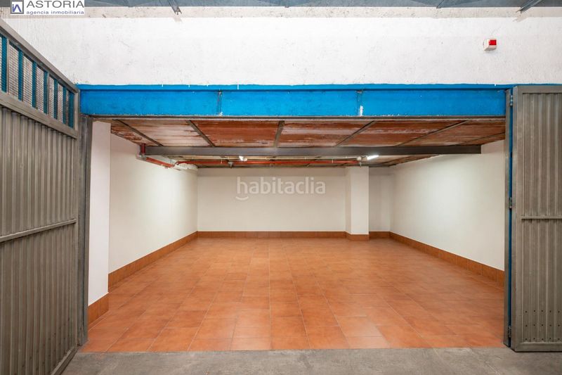 Foto ebf5dd2b-be18-4a78-b626-a79b5d878bb4. Pis a Plaza de Toros Granada