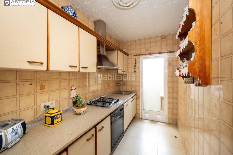 Foto 26968226-d880-49c0-9a60-3e7dba053493. Pis a Barrio de Zaidín Granada