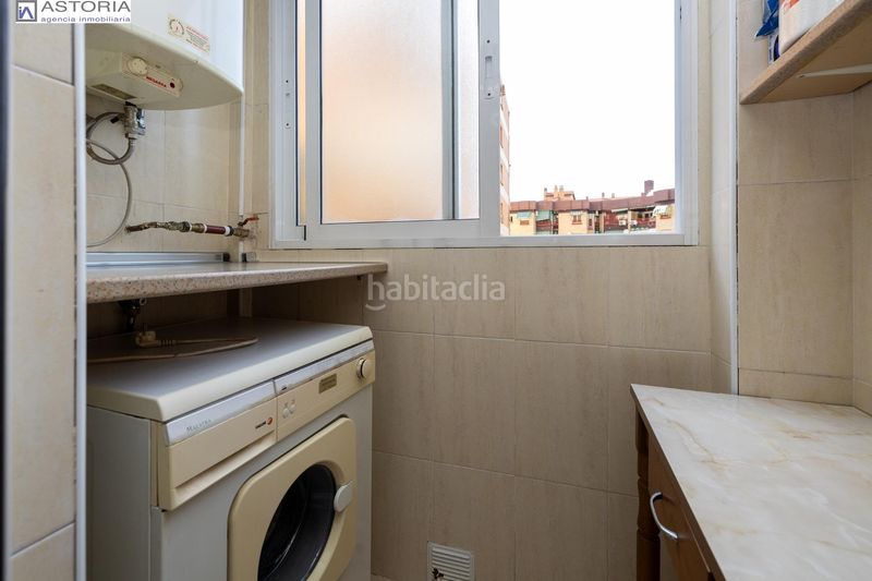 Foto 8b4f5e34-a803-41af-a872-1ad30535da9a. Pis a Barrio de Zaidín Granada