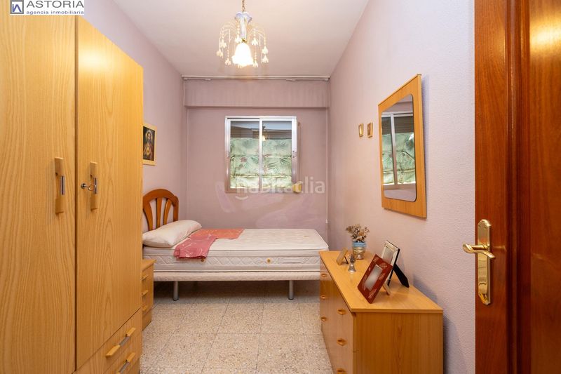 Foto abdaf5c3-5790-48d9-87ed-8295cb43e4ca. Pis a Barrio de Zaidín Granada