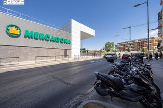 Local Comercial a Calle Calle Doctor Pareja Yébenes