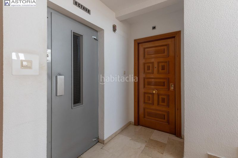 Foto b542d4d1-e6aa-4779-a599-6d9e78eb5511. Pis a Barrio de Zaidín Granada
