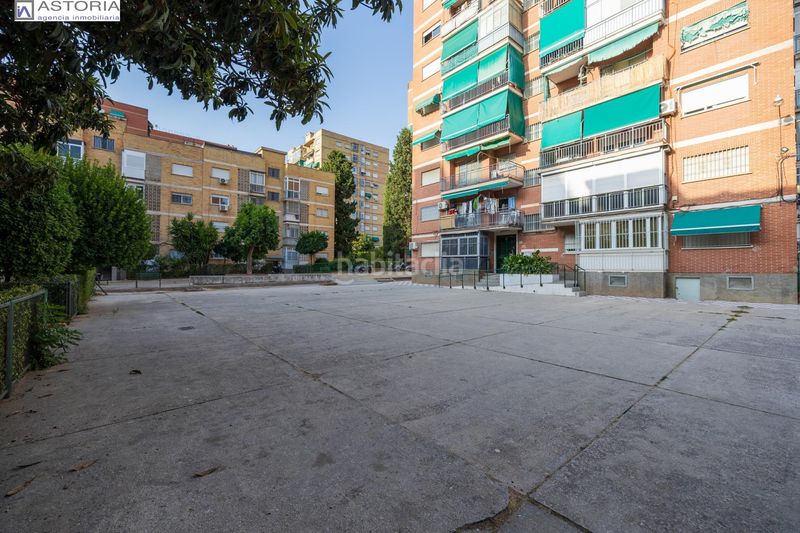 Foto de08fede-bbe0-40a9-a2a8-2d349027fc9a. Pis a Cartuja Granada