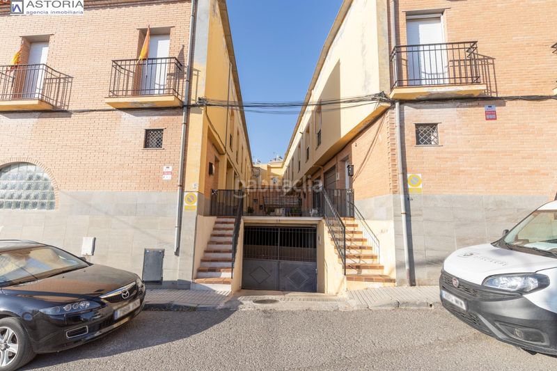 Foto 5bcb8d9a-1e85-456a-b868-b9cdf499e9b9. Casa adossada amb calefacció aparcament a Gójar