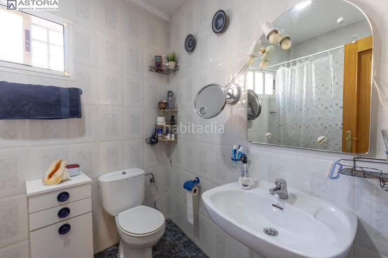 Foto acd7ac12-b684-4e04-a267-8c0a733cd0dd. Casa adossada amb calefacció aparcament a Gójar