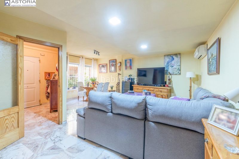 Foto cf9082a7-a790-4546-b5dd-cf349e2a25f6. Casa adossada amb calefacció aparcament a Gójar