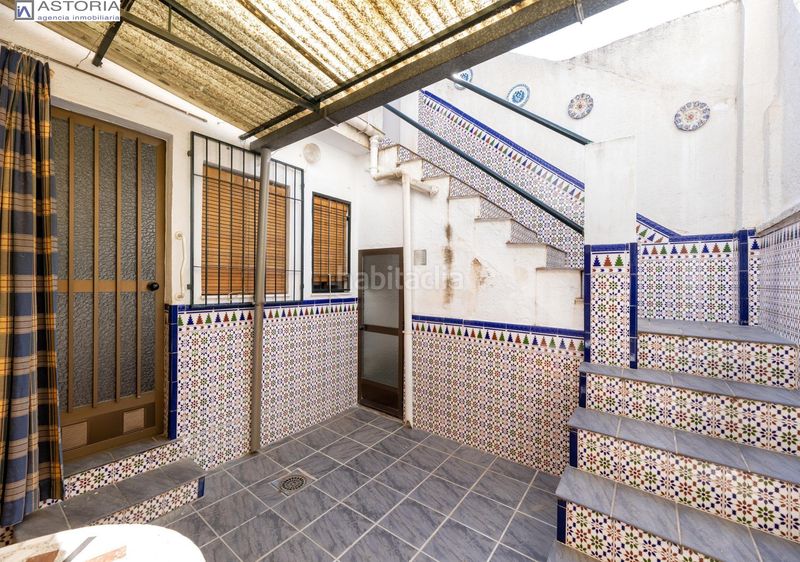 Foto 982a3eee-09c7-4d2b-8f44-423bfde450fd. Casa  en venta en San Antón Armilla