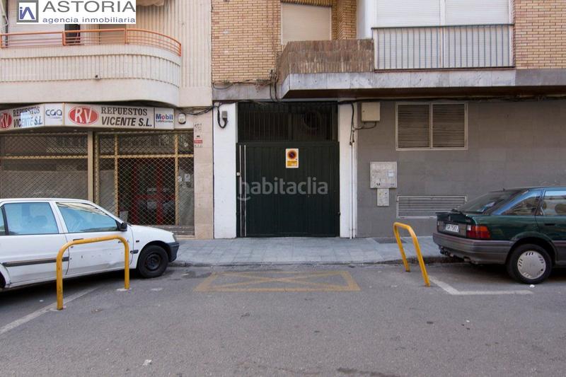 Foto ccbe0f23-2ae1-470e-80c7-5b154c2d6662. Parking voiture dans Camino de Ronda Granada