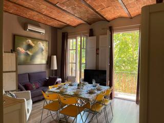 Rent Flat  Carrer de blasco de garay. Moderno, luminoso y con encanto: listo para entrar a vivir