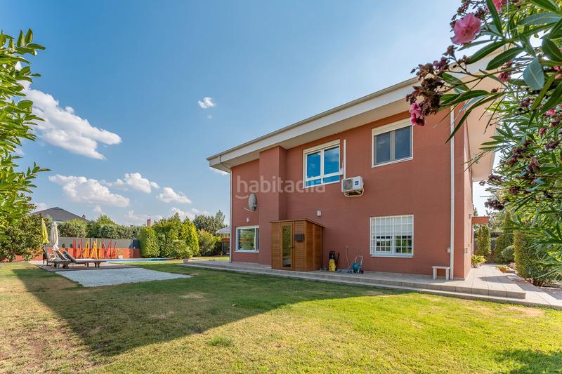 Foto 0849b480-290c-4b1a-9203-015b5e8fc019. Chalet avec chauffage parking piscine dans El Guijo-Colonia España Galapagar