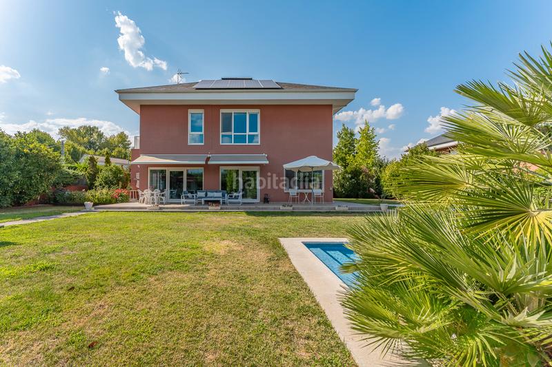 Foto a27a6f86-f21a-49b8-be27-eb4cd0d457fe. Chalet avec chauffage parking piscine dans El Guijo-Colonia España Galapagar