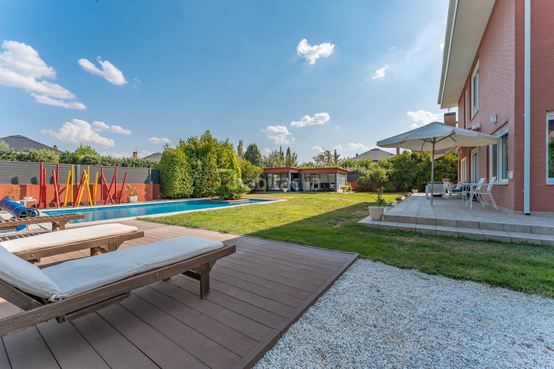 Foto bcfc2f1f-3c5a-4416-90fd-dd1bf688c207. Chalet avec chauffage parking piscine dans El Guijo-Colonia España Galapagar