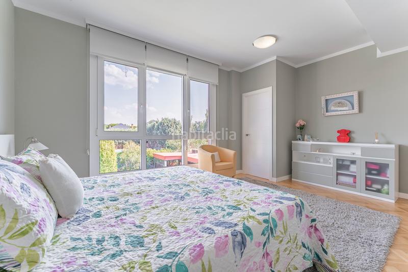 Foto e2a98390-be1d-46df-9be3-ee5dedaa17fd. Chalet avec chauffage parking piscine dans El Guijo-Colonia España Galapagar