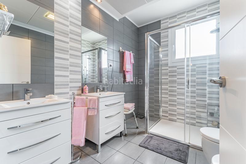 Foto f5a1e9bb-92f3-424d-a357-f0dee1f9cd86. Chalet avec chauffage parking piscine dans El Guijo-Colonia España Galapagar