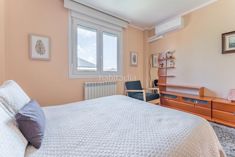 Foto faf051df-635f-4fa2-92a1-d08b608c5ba4. Chalet avec chauffage parking piscine dans El Guijo-Colonia España Galapagar