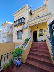 Casa adossada a Mancha Real. Se vende casa adosada en manchareal