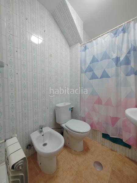 Foto f65c9263-6337-4105-bc5f-4bd33cc244e3. Alquiler piso se alquila piso para estudiantes en zona gran eje en Jaén